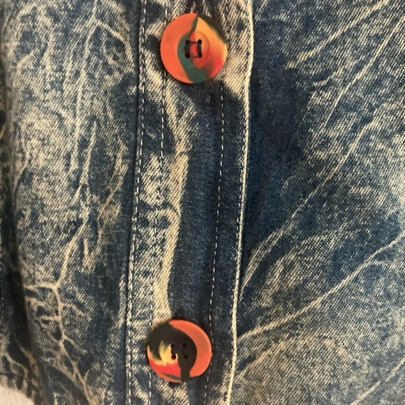 Vintage acid wash Floral Embroidered Denim Jacket - Picture 10 of 13